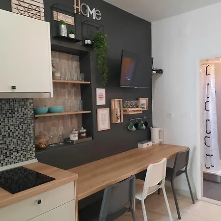 Daire Luxury Nadalina Sea View *