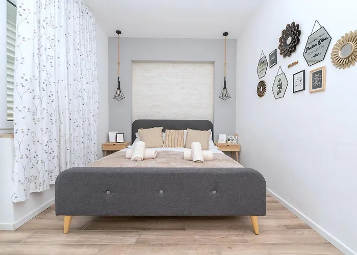 Luxury Nadalina Sea View *