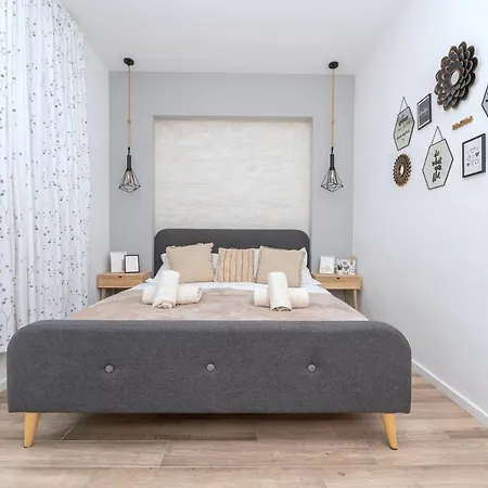 Luxury Nadalina Sea View *