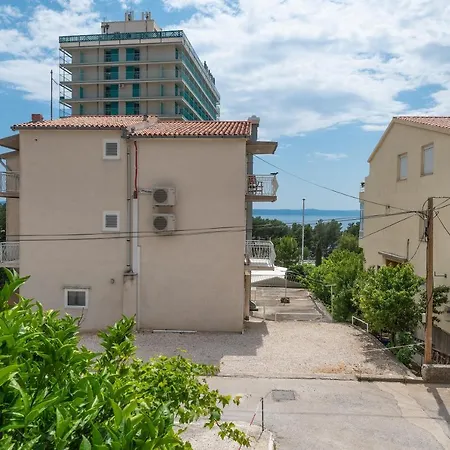Luxury Nadalina Sea View Apartment