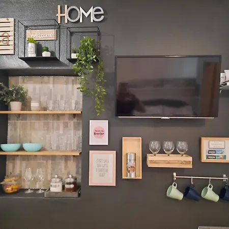 Апартаменти Luxury Nadalina Sea View *