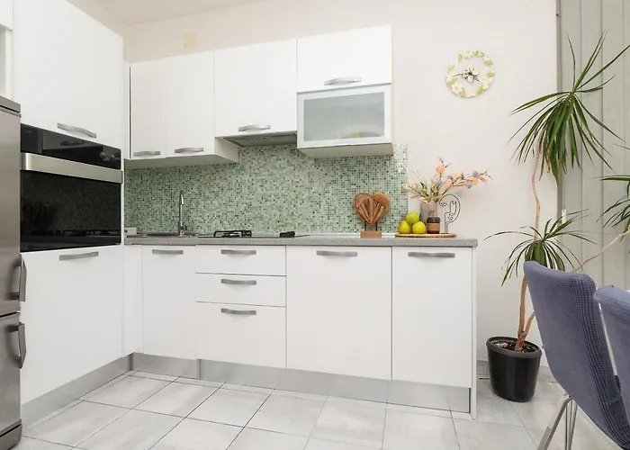 Luxury Nadalina Sea View 마카르스카