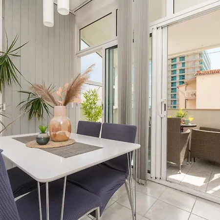 Apartman Luxury Nadalina Sea View